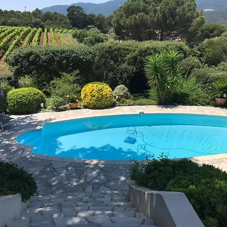 Maison 3 Avec Piscine Dans Un Cadre Calme Et Rare - Fr-1-726-66 *