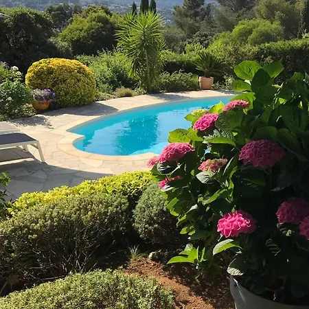 Maison 3 Avec Piscine Dans Un Cadre Calme Et Rare - Fr-1-726-66